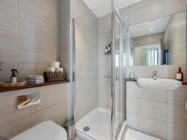 0dcfb8d8-c20e-4438-b104-c6e7dd4be42b