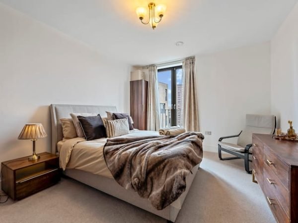 3dc88a05-f003-4293-9093-c9d61479b04d