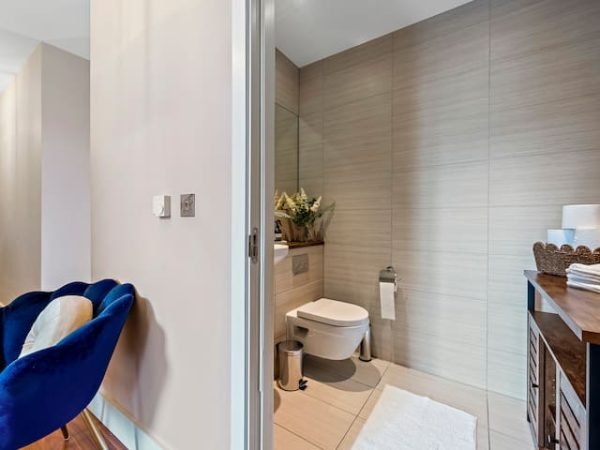 b9d34d61-8c1e-4a89-b005-56912e4e324f